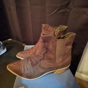 Carlos Santana Ankle Boots